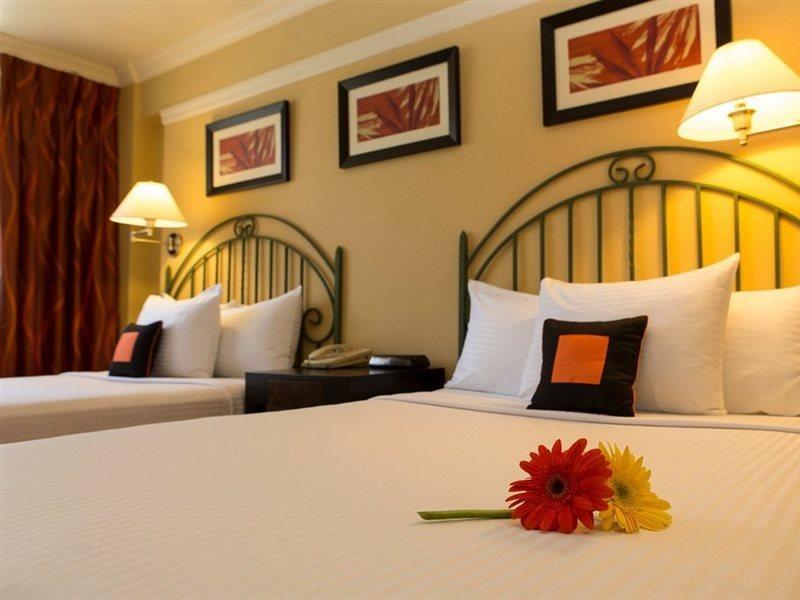 Kapok Hotel Port of Spain Exterior photo